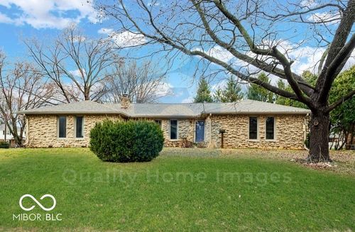 4066 Roamin Dr, Greenwood, IN, 46142-8415 | Card Image