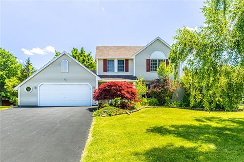 531 Brixton Trl, Webster, NY, 14580-9442 | Card Image
