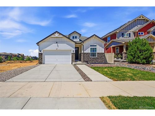 957 Highlands Cir, Erie, CO, 80516-2717 | Card Image