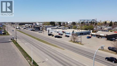 5716 44 St, Lloydminster, AB, T9V0B6 | Card Image