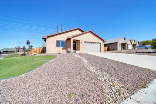 25 Arrowsmith Dr, Pueblo, CO, 81008-1850 | Card Image