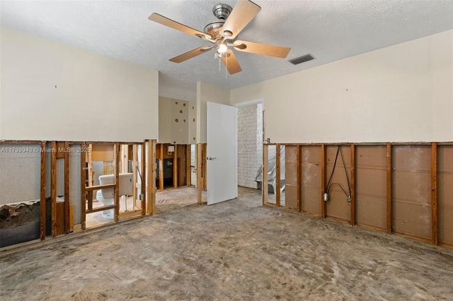 163 Barbados Ave, House other with 4 bedrooms, 2 bathrooms and null parking in Tampa FL | Image 15