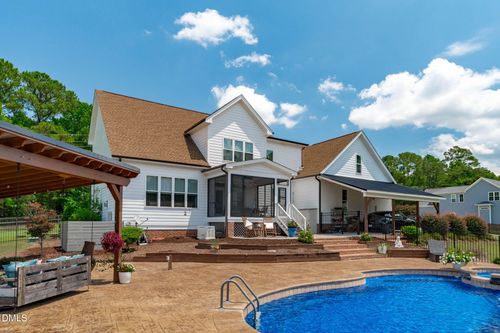 387 Old Stage Rd, Willow Spring, NC, 27592-9221 | Card Image