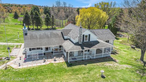 3121 Grace Rd, Frankfort, MI, 49635-9233 | Card Image