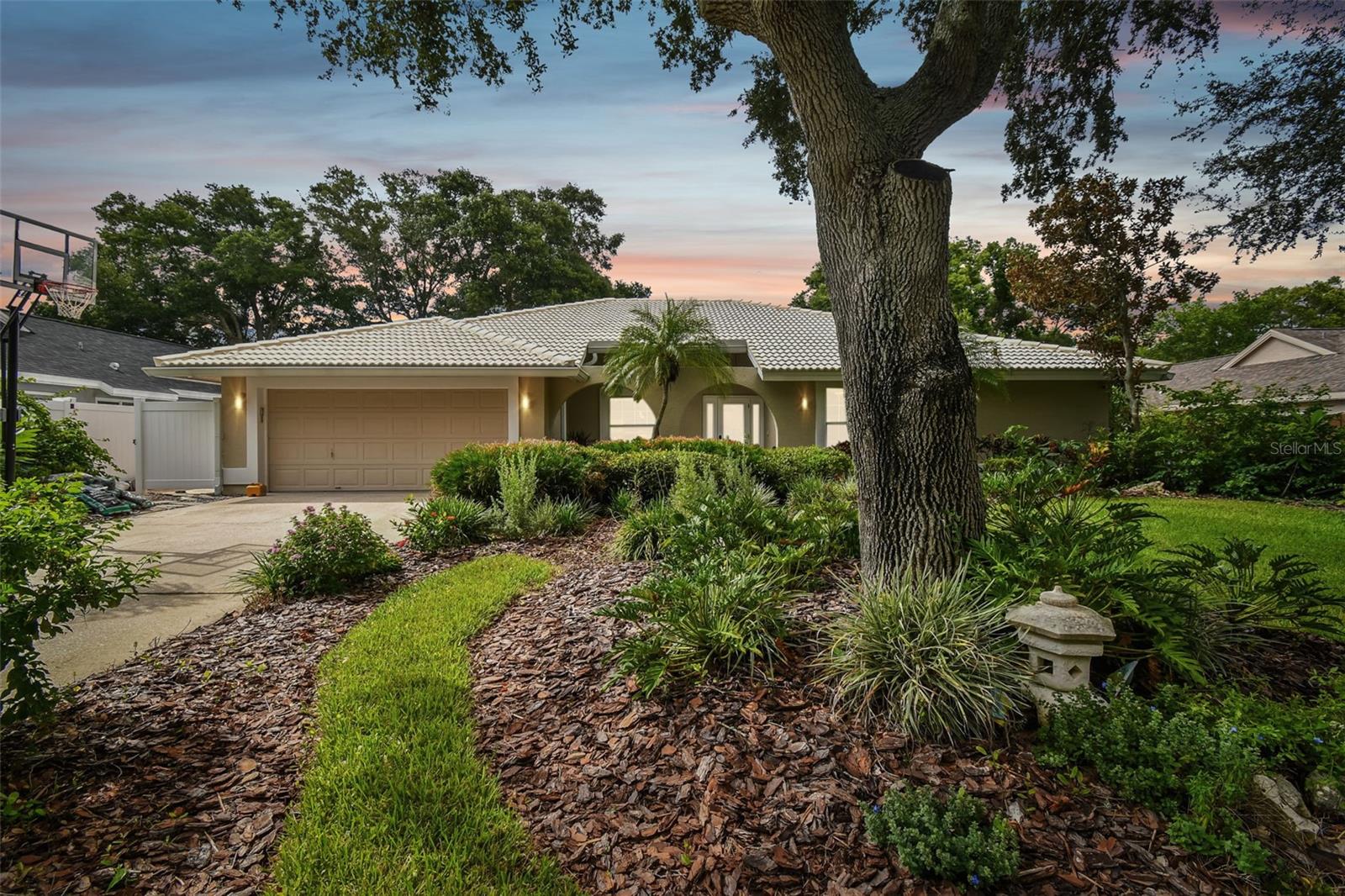 Sand Hollow Ct, Palm Harbor, FL 34683