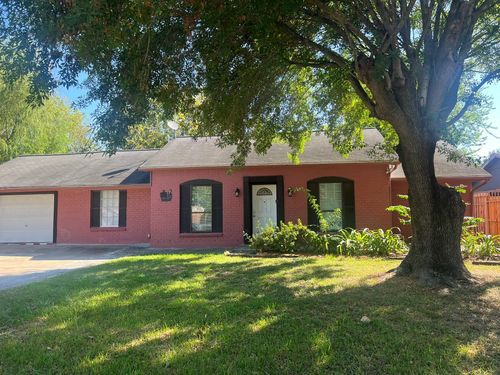 9314 Valley Stream St, Houston, TX, 77037-2037 | Card Image