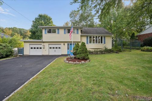 10 Crossbar Rd, Hastings On Hudson, NY, 10706-3909 | Card Image