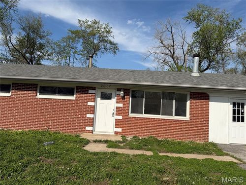 2007 Delores St, Cahokia, IL, 62206-2504 | Card Image