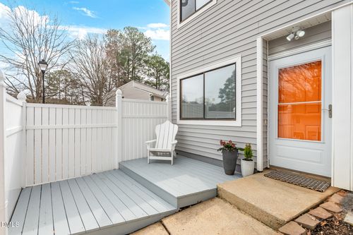 7377 Sandy Creek Dr, Raleigh, NC, 27615-6192 | Card Image