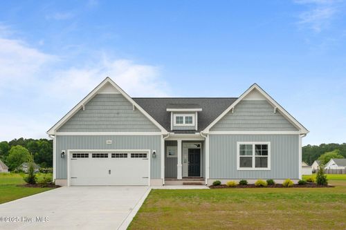2890 Tucker Hill Dr, Grimesland, NC, 27837-7705 | Card Image