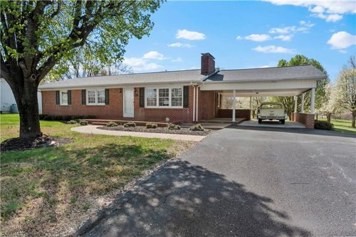 612 Main Street, Boonville, NC, 27011 | Card Image