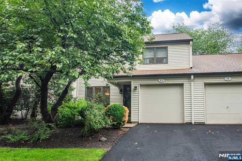 13 Stonegate Drive, Roseland, NJ, 07068 | Card Image