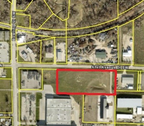 1-ac-1 41st Avenue Dr Sw, Cedar Rapids, IA, 52404 | Card Image