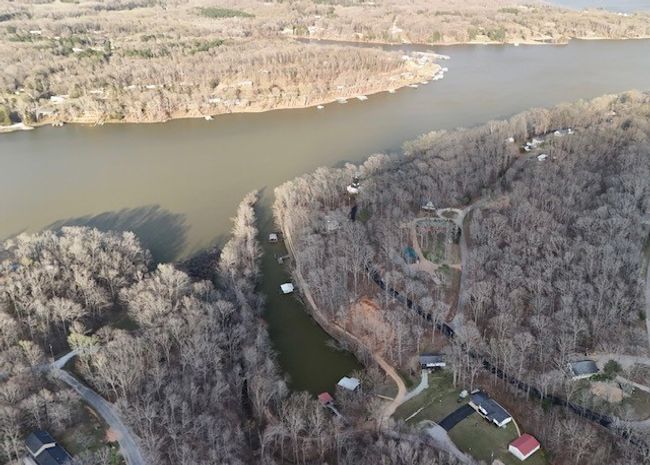 50 Dingus Ln, House other with 3 bedrooms, 2 bathrooms and 4 parking in Camden TN | Image 34