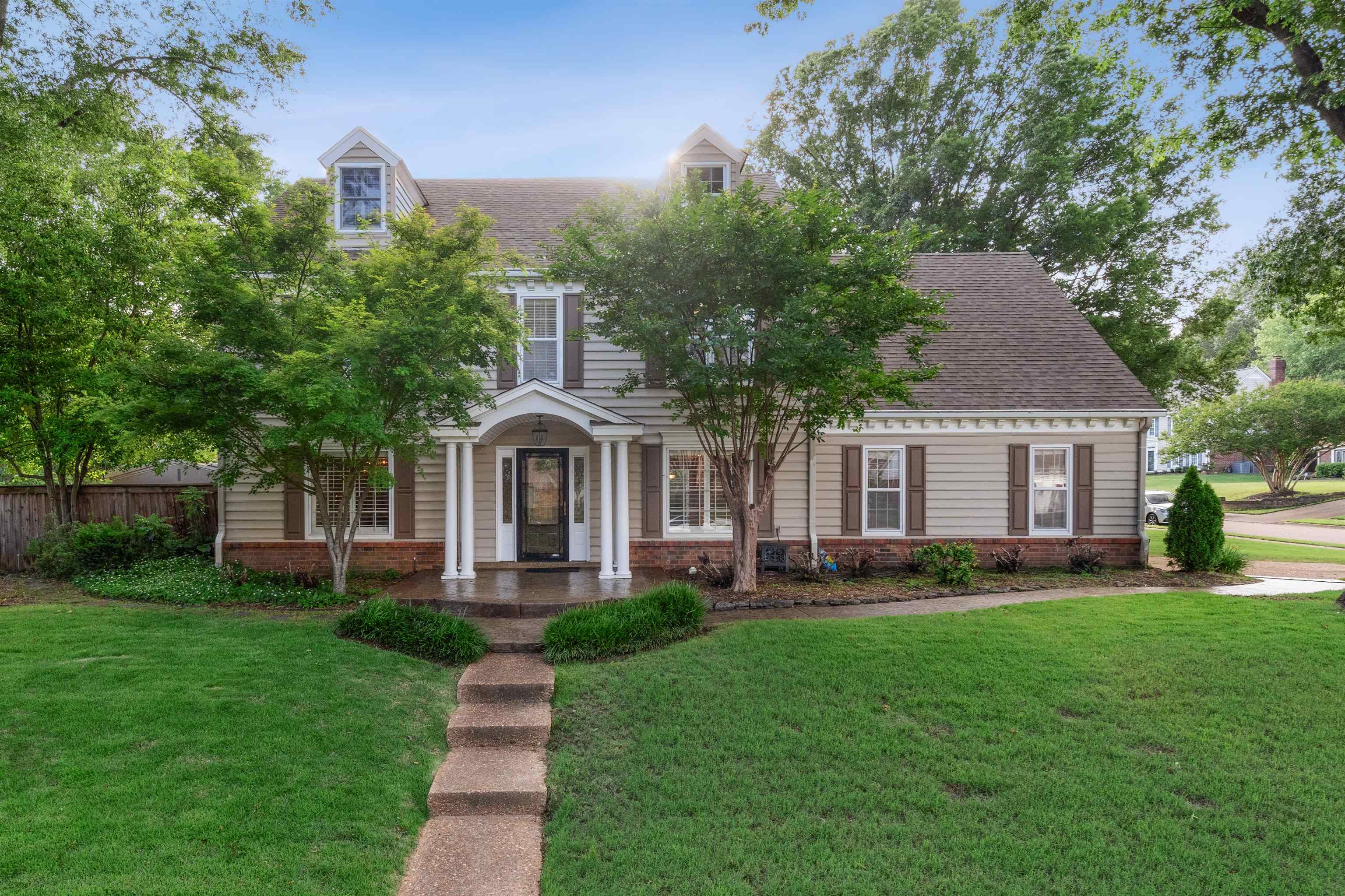 Cross Country Dr, Germantown, TN 38138