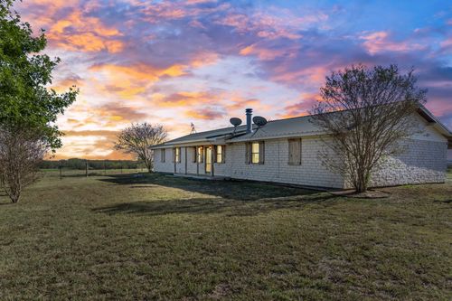 902 Mockingbird Ln, Moody, TX, 76557-4120 | Card Image