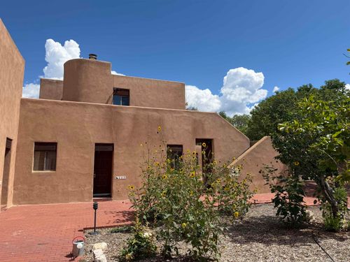 205-9 Comanche Ct, El Prado, NM, 87529-7598 | Card Image