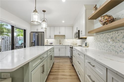 6d-550 N Tropic Ln, Vero Beach, FL, 32960-6830 | Card Image