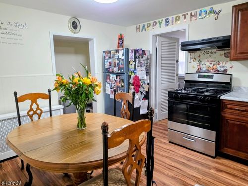 78 William St, Orange, NJ, 07050-4013 | Card Image