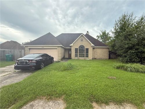 1820 Admiral Nelson Dr, Slidell, LA, 70461-4511 | Card Image