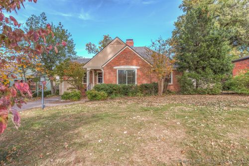 2523 E 26th St, Tulsa, OK, 74114-4413 | Card Image