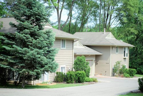 1412 Traver Rd, Ann Arbor, MI, 48105-1736 | Card Image