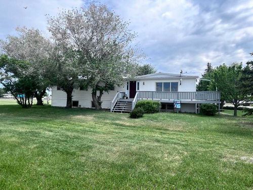 608 9 Avenue W, Hanna, AB, T0J1P0 | Card Image