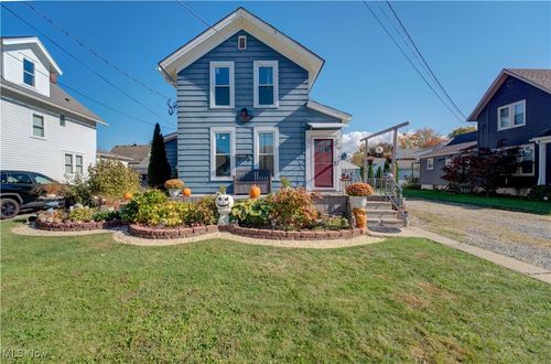 773 Exchange St, Vermilion, OH, 44089-1305 | Card Image