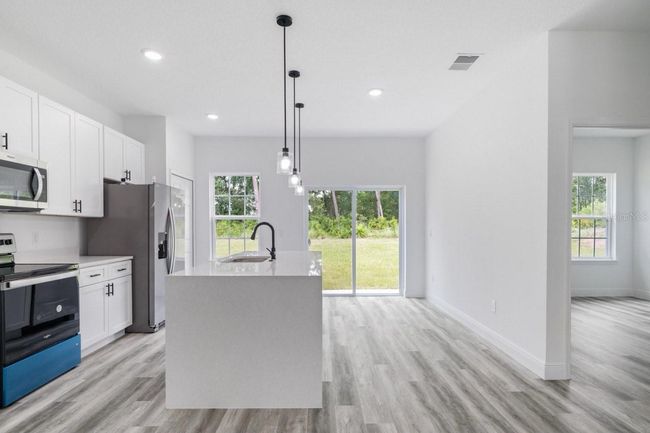 13685 Sw 43 Rd Cir, House other with 4 bedrooms, 2 bathrooms and null parking in OCALA FL | Image 6
