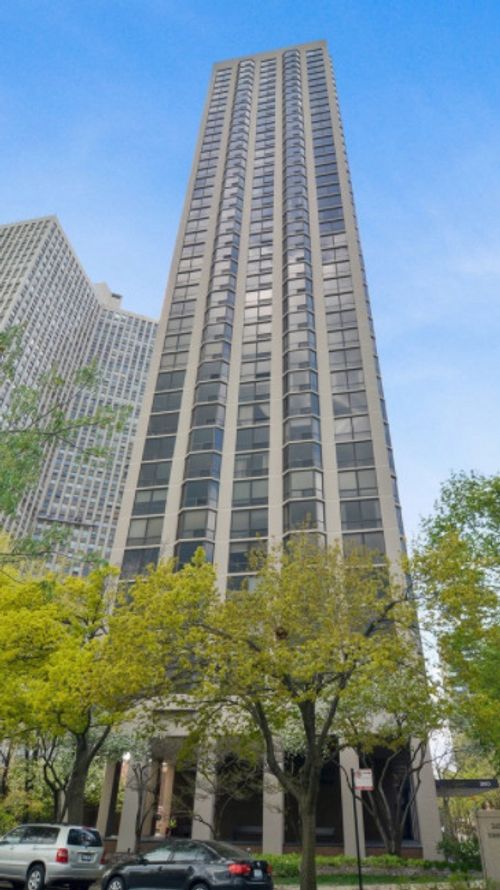 1507-2650 Lakeview Ave, Chicago, IL, 60614-1819 | Card Image