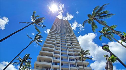 apt-201-2825 King St, Honolulu, HI, 96826-3533 | Card Image