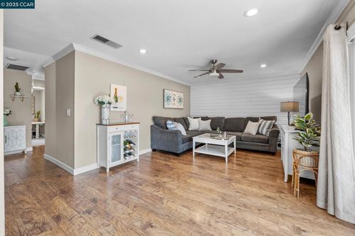 apt-62-825 Oak Grove Rd, Concord, CA, 94518-3541 | Card Image