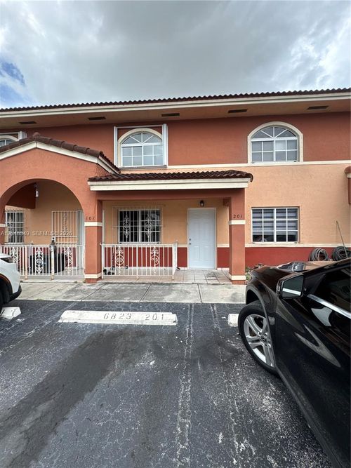 201-6823 W 36th Ave, Hialeah, FL, 33018-2978 | Card Image