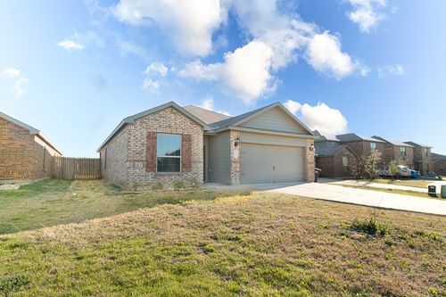 6001 Royal Gorge Dr, Fort Worth, TX, 76179-1667 | Card Image