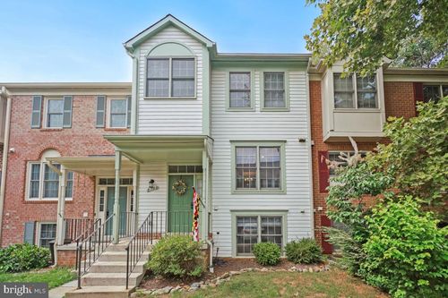 8708 Delcris Dr, GAITHERSBURG, MD, 20886-4360 | Card Image