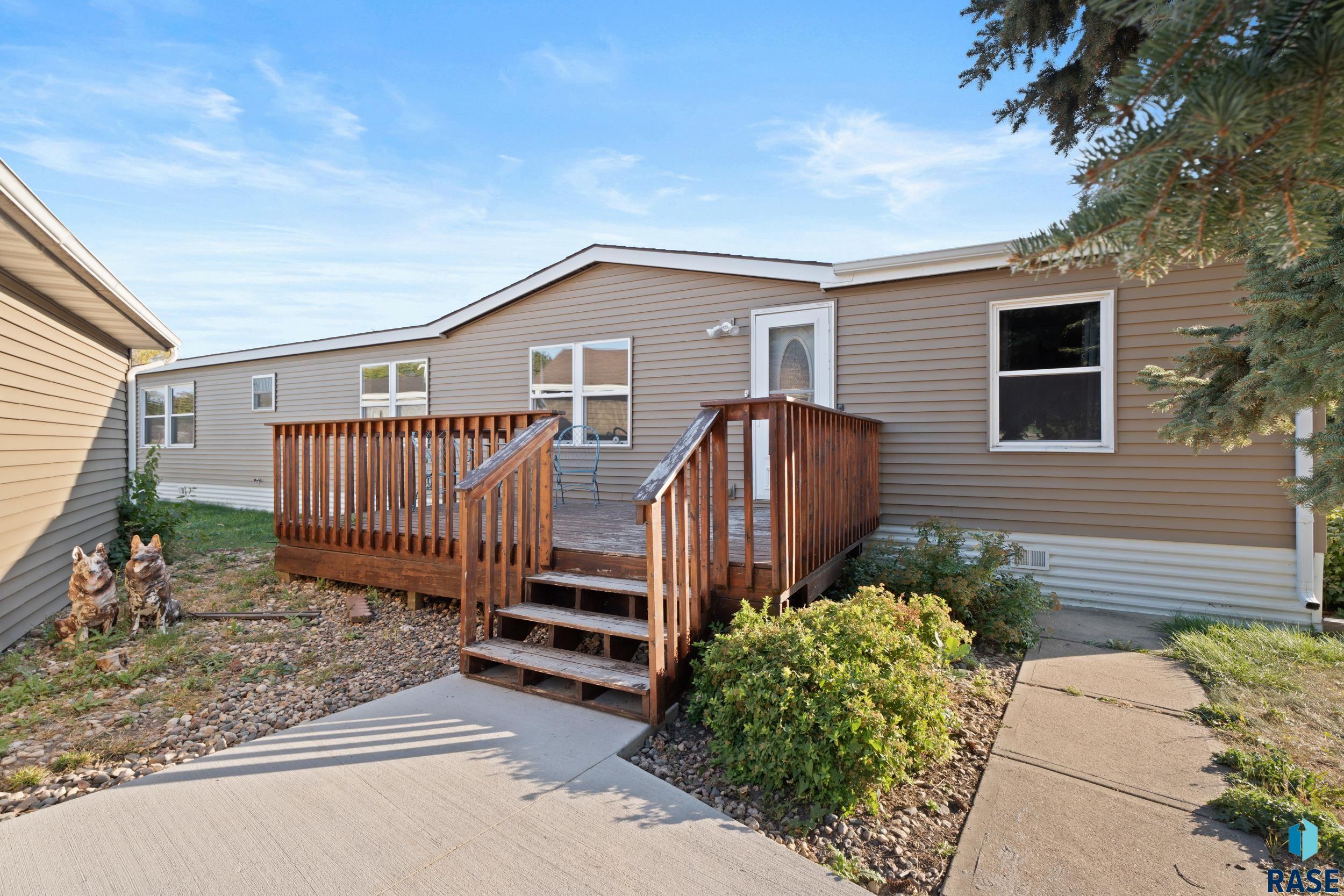 Jade Pl, Sioux Falls, SD 57106