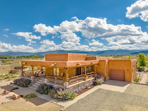 1 La Guardia Rd, Ranchos De Taos, NM, 87557 | Card Image