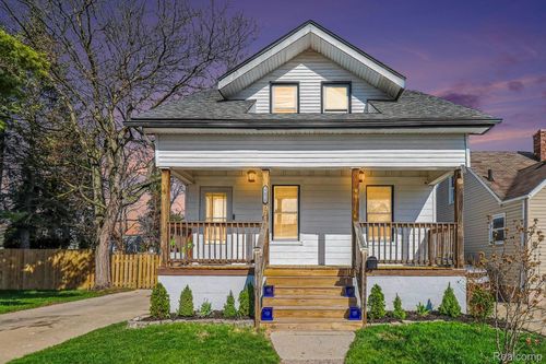 22028 Donald Ave, Eastpointe, MI, 48021-2437 | Card Image