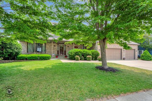 975 S Laura Ln, Coal City, IL, 60416-9318 | Card Image