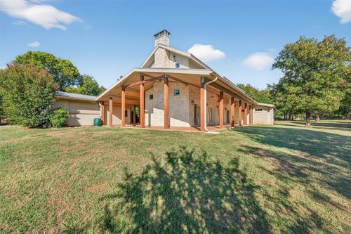 801 Well Rd, Denison, TX, 75020-8881 | Card Image