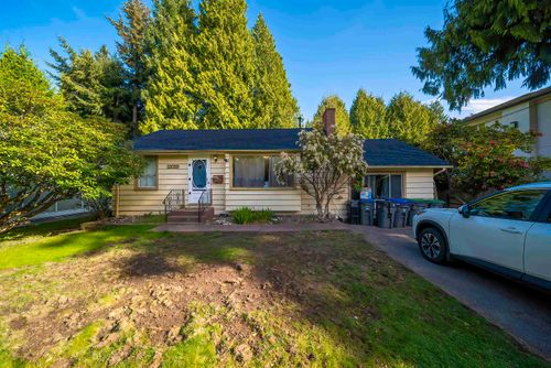 13029 15a Ave, Surrey, BC, V4A1M2 | Card Image