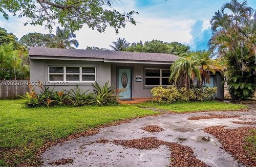 2842 Jackson St, Hollywood, FL, 33020-4740 | Card Image