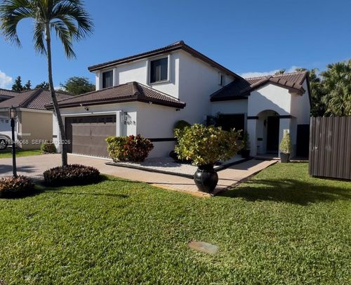 8618 Sw 161st Pl, Miami, FL, 33193-3067 | Card Image