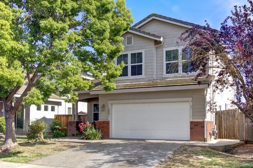 8406 Kingmont Way, Elk Grove, CA, 95624-3976 | Card Image