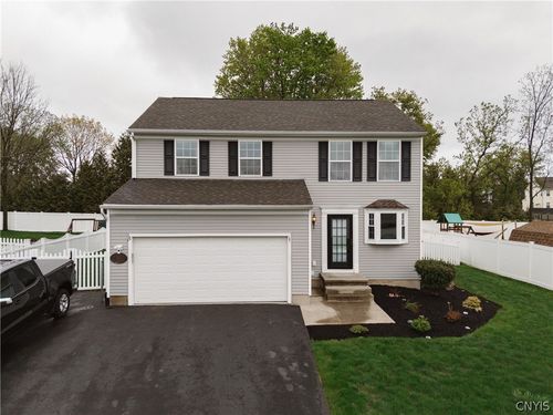 33 Naylor Cir, Baldwinsville, NY, 13027-6190 | Card Image