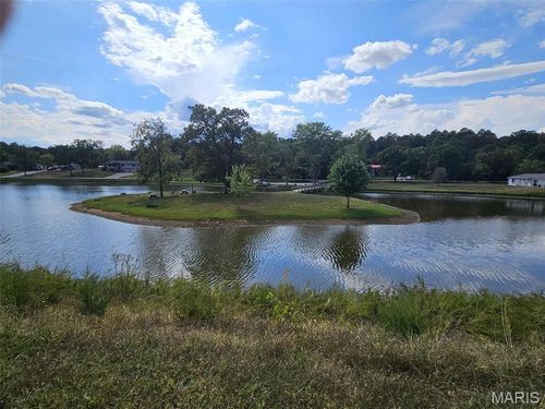 10801 Blackrock Rd, Potosi, MO, 63664-8209 | Card Image