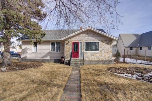 4312 2 St W, Claresholm, AB, T0L0T0 | Card Image