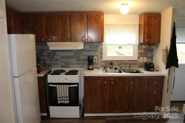 6454 Lostkey Dr, House other with 3 bedrooms, 2 bathrooms and null parking in Connelly Springs NC | Image 14