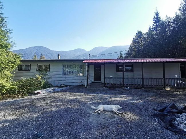 13700 Spratt Road, House other with 4 bedrooms, 0 bathrooms and null parking in Mission BC | Image 2