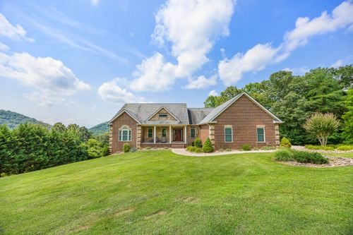 323 Independence Dr, Jefferson City, TN, 37760-3838 | Card Image